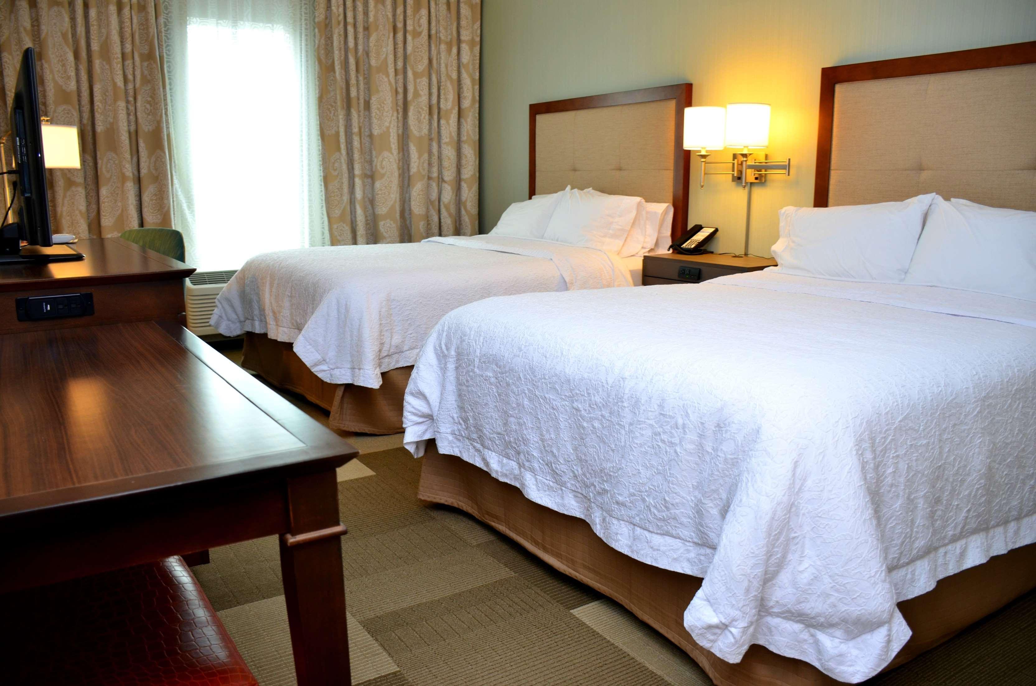 Hampton & - Hotel 3*