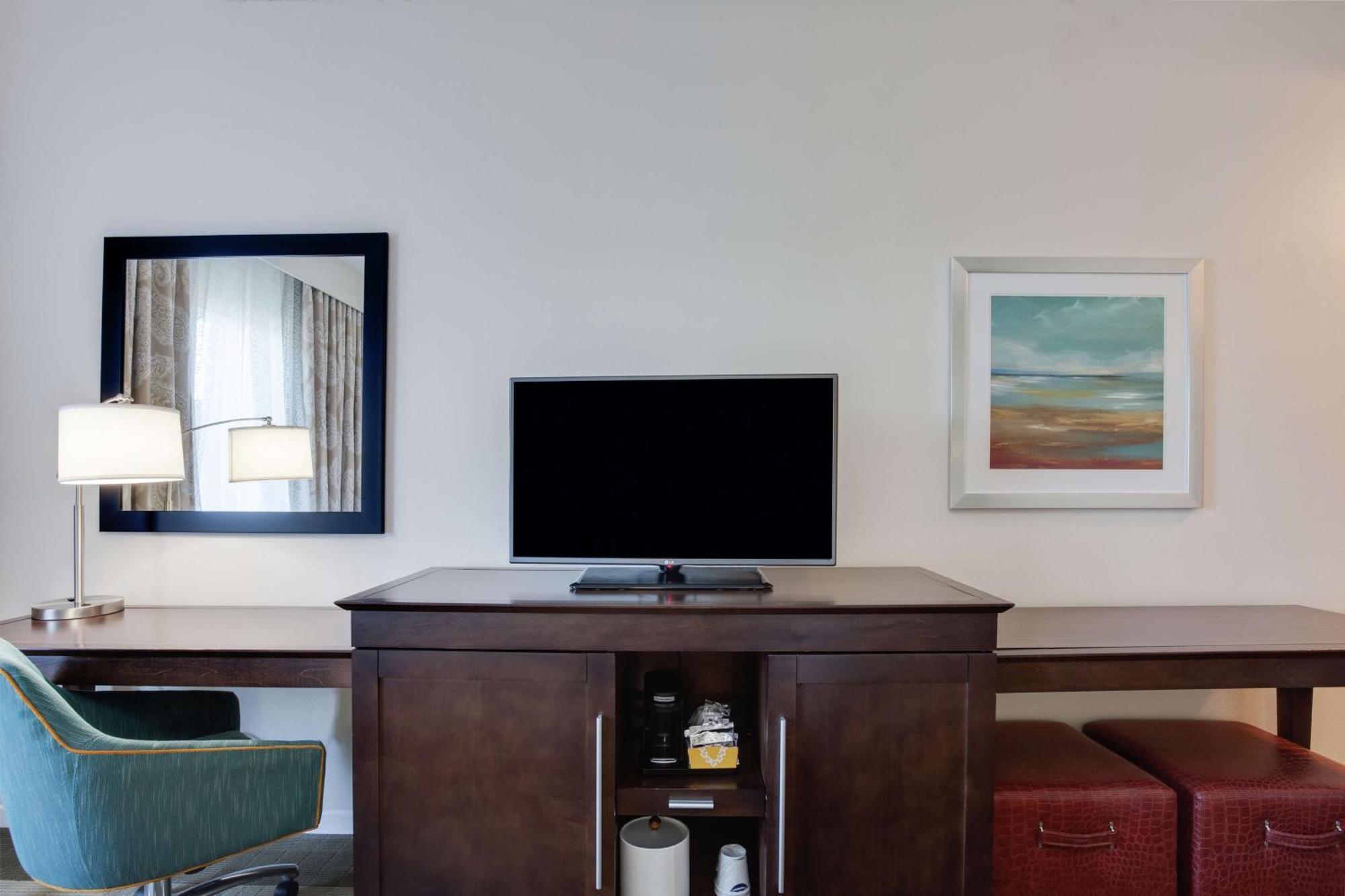 Hampton & - Hotel 3*