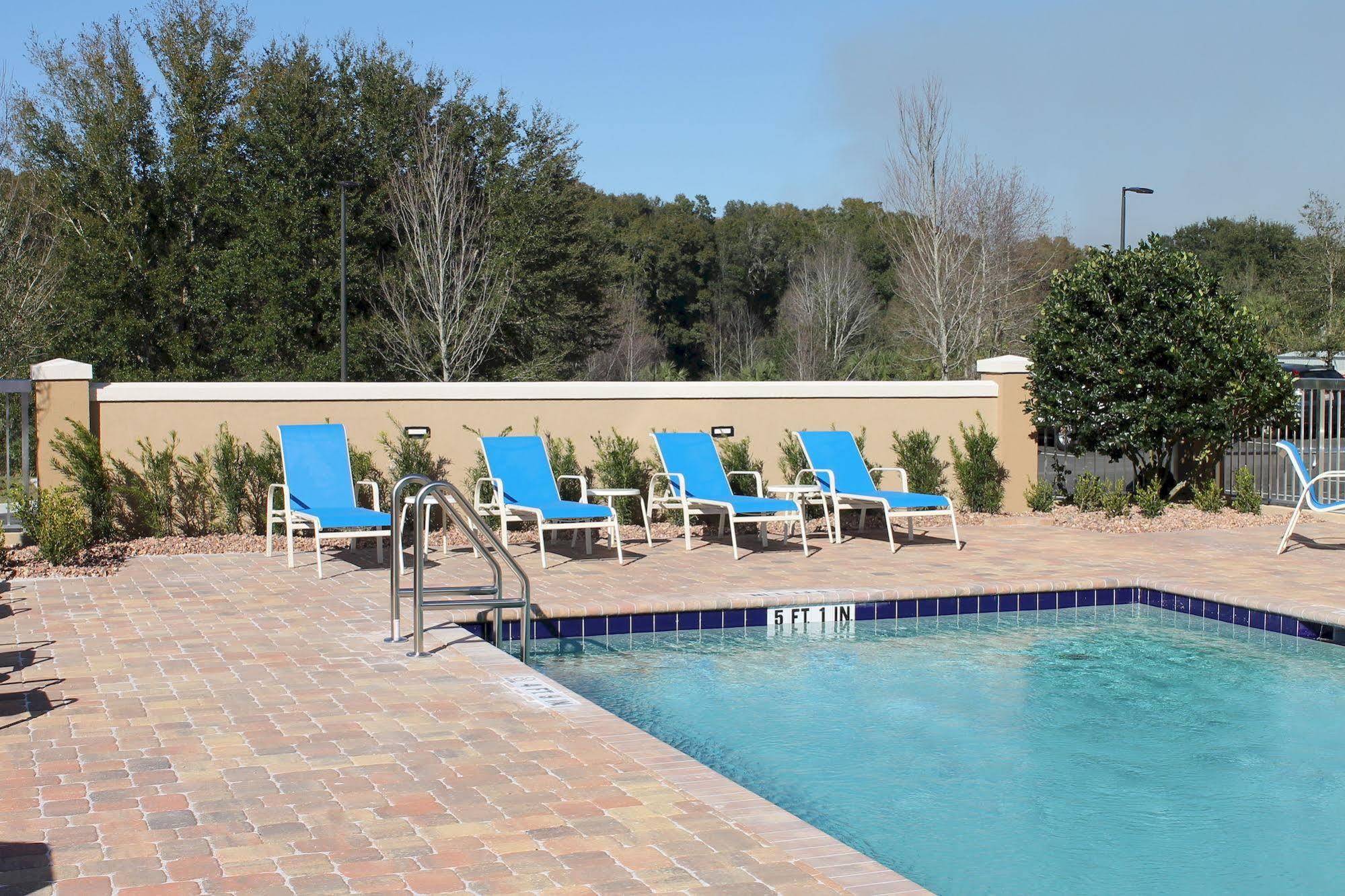 Hampton & - Hotel DeLand