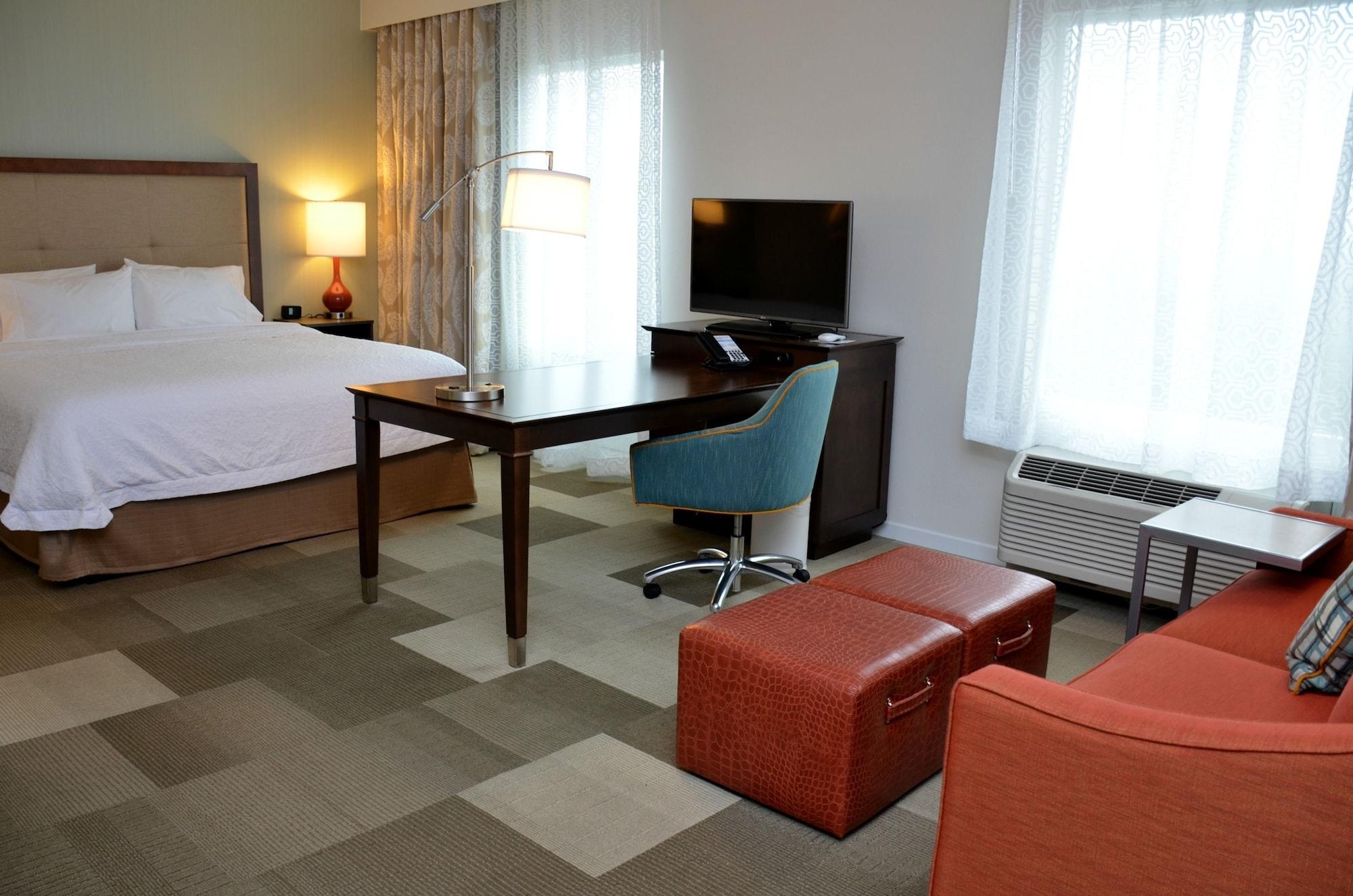 Hampton & - Hotel DeLand