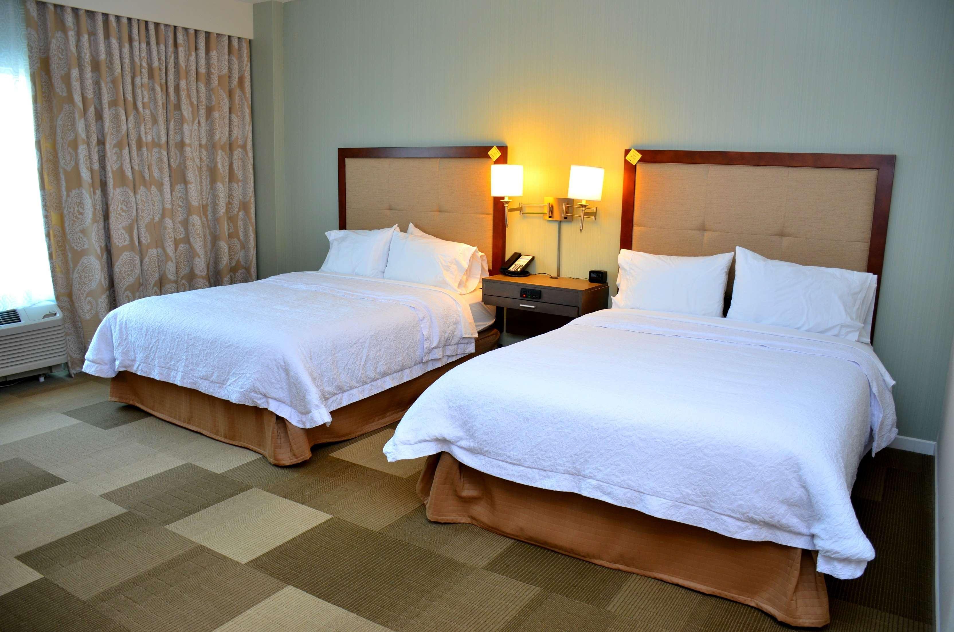Hotel Hampton & - 3*