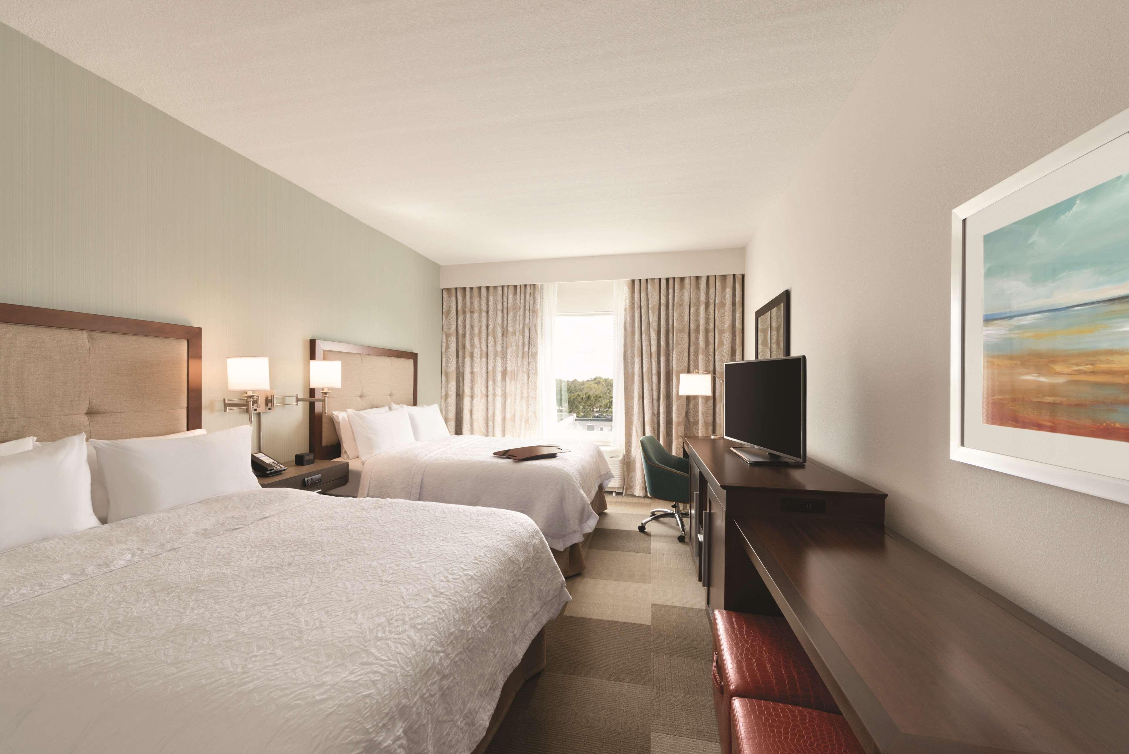 Hampton & - Hotel 3*