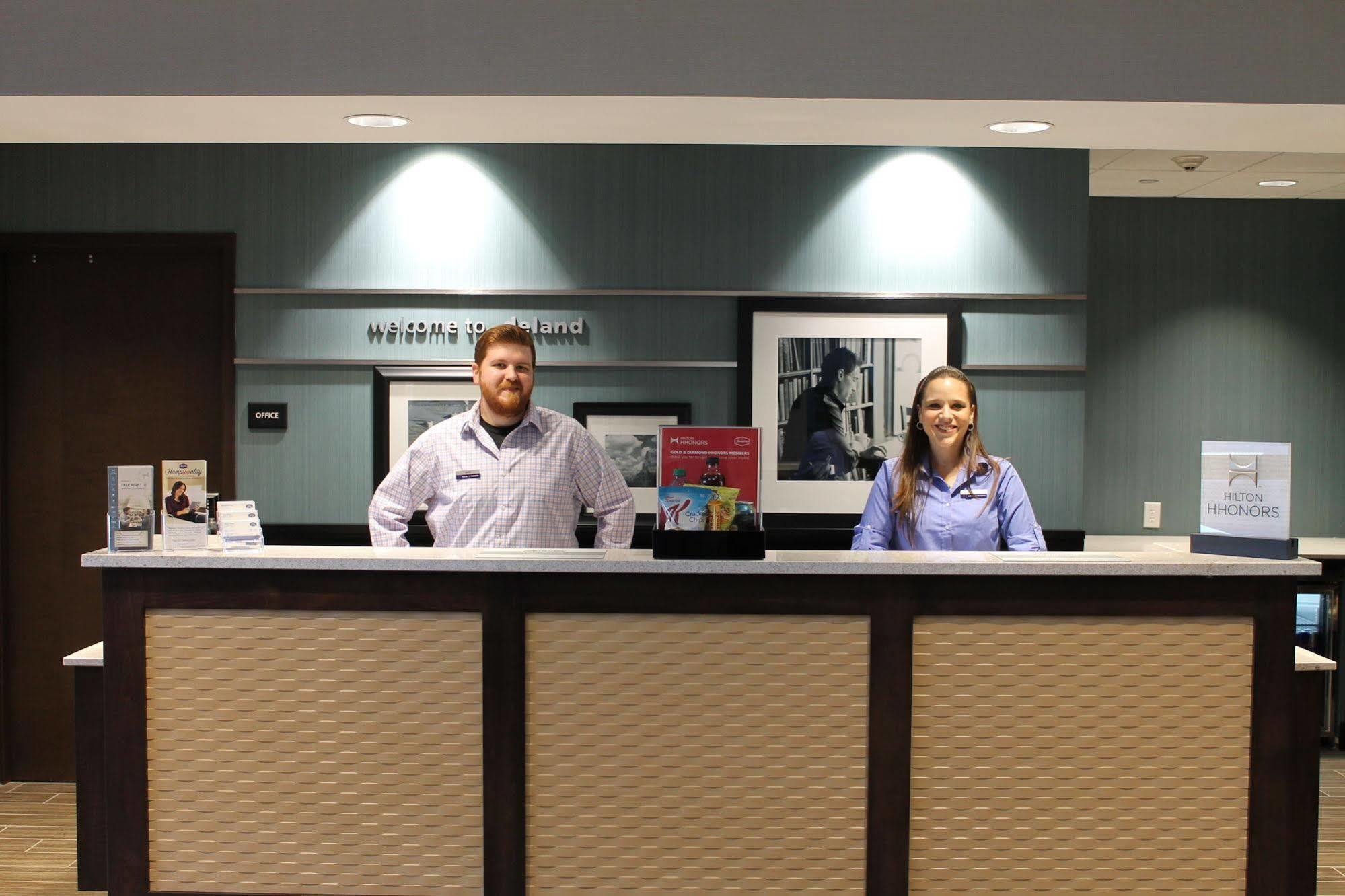 Hampton & - Hotel DeLand